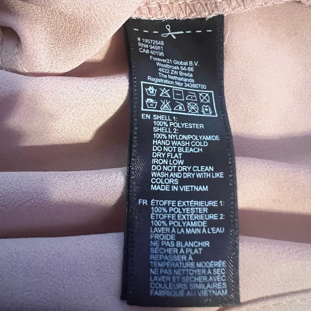 Like New Forever 21 Soft Pink Lace Detail Blouse